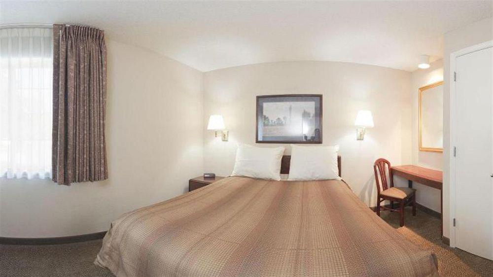 Sonesta Simply Suites Hampton Eksteriør bilde