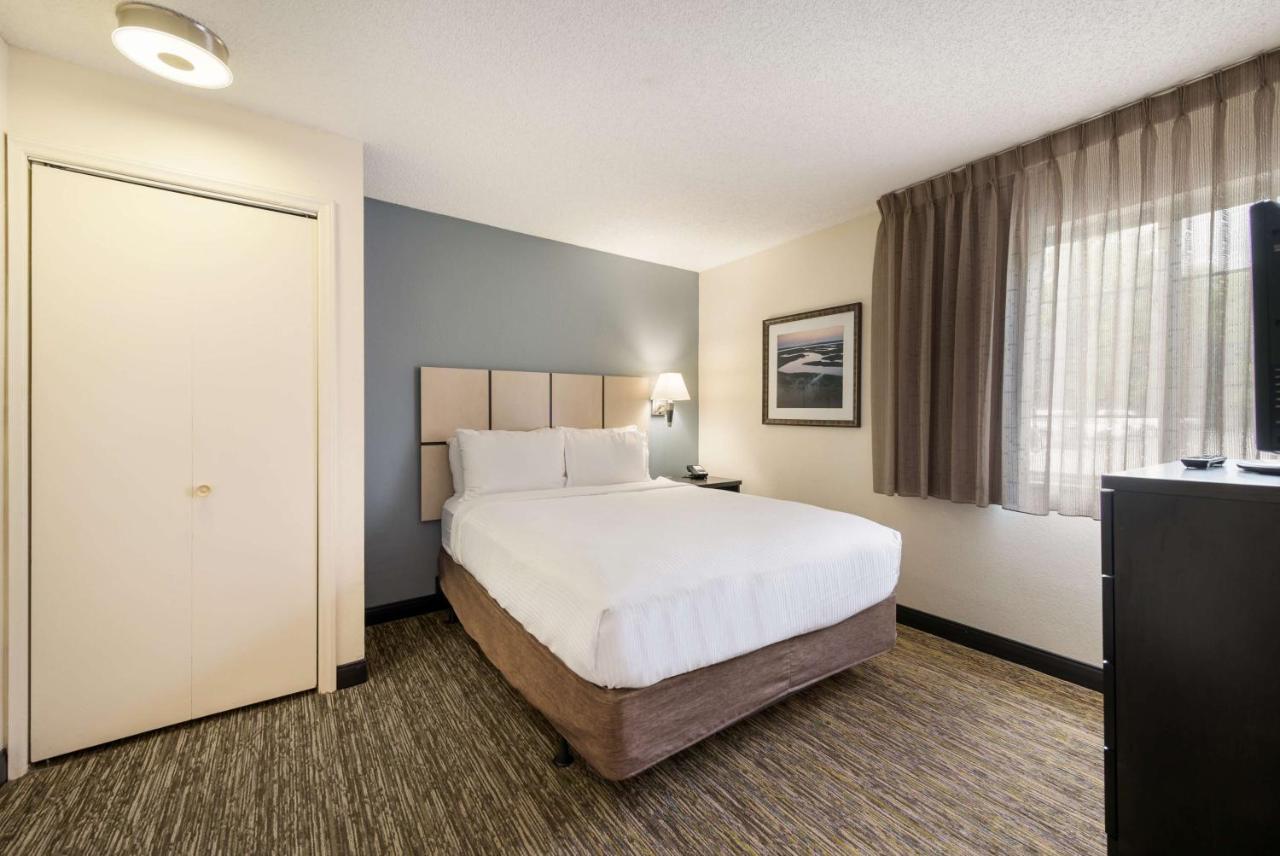 Sonesta Simply Suites Hampton Eksteriør bilde