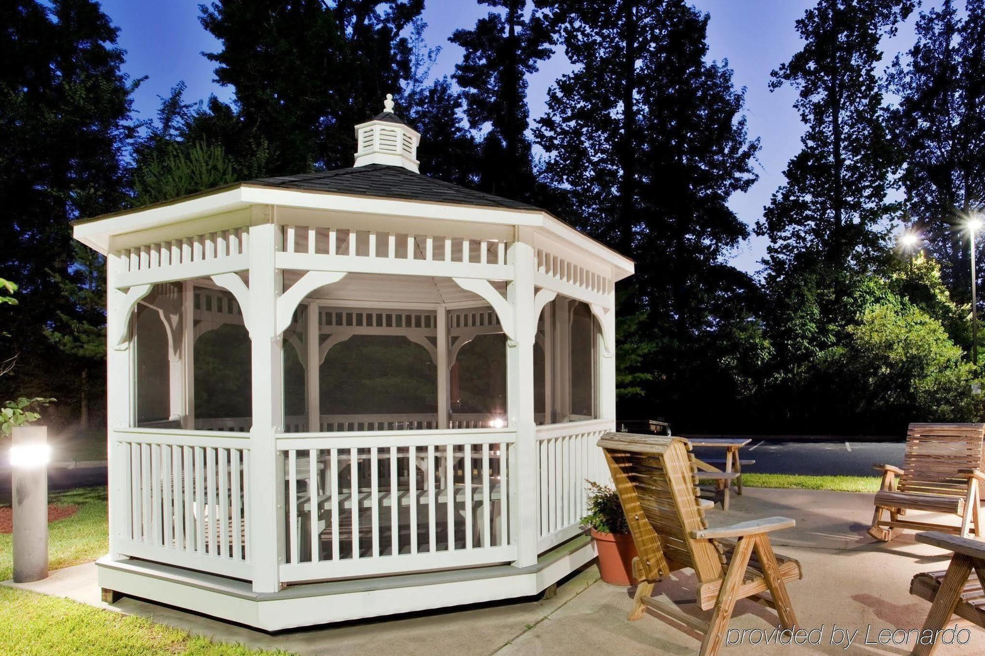 Sonesta Simply Suites Hampton Fasiliteter bilde